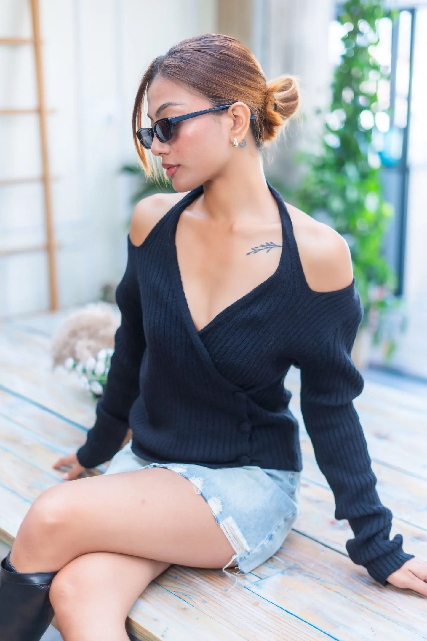 13 LADIES SWEATER