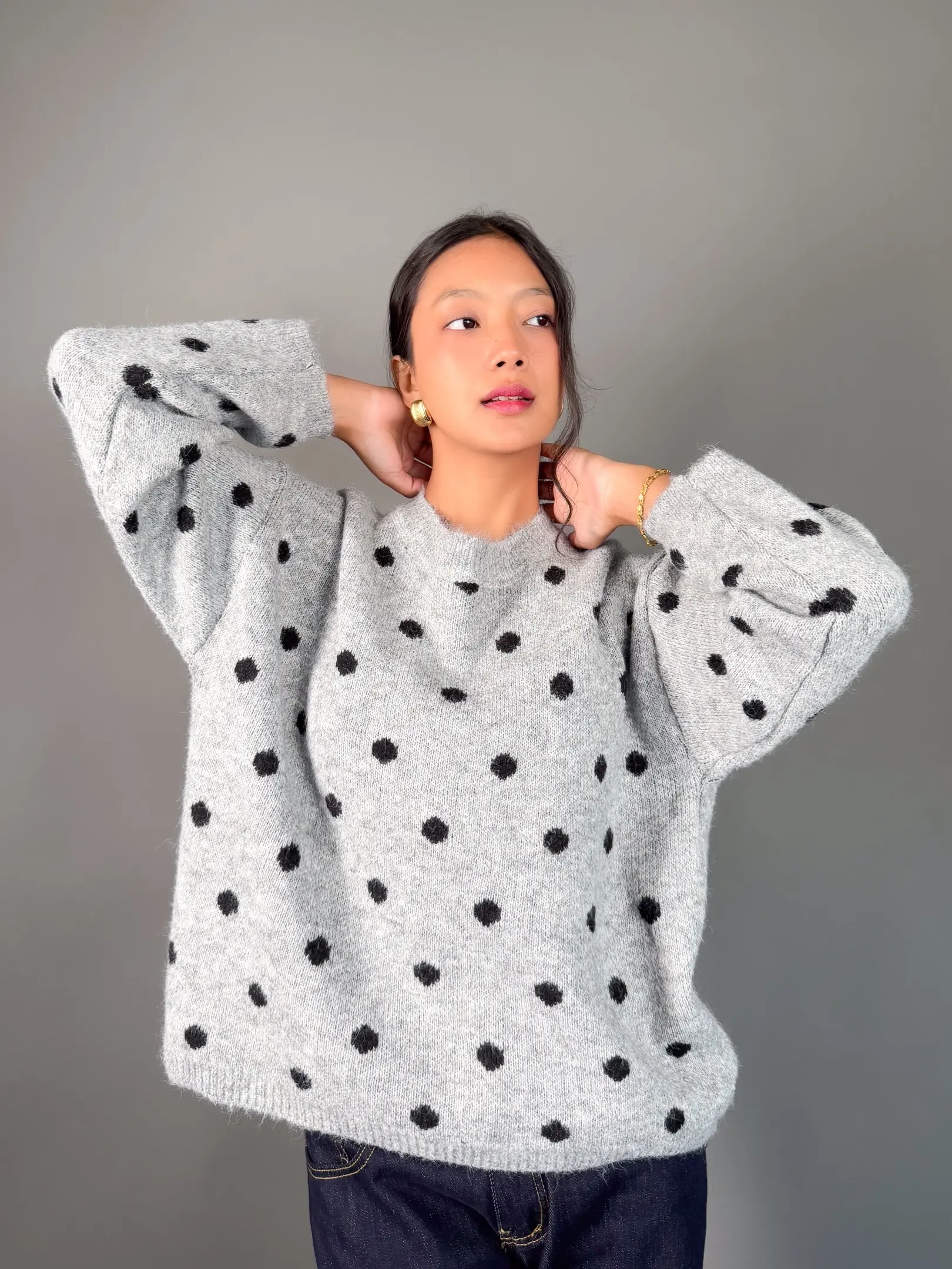8925 LADIES SWEATER