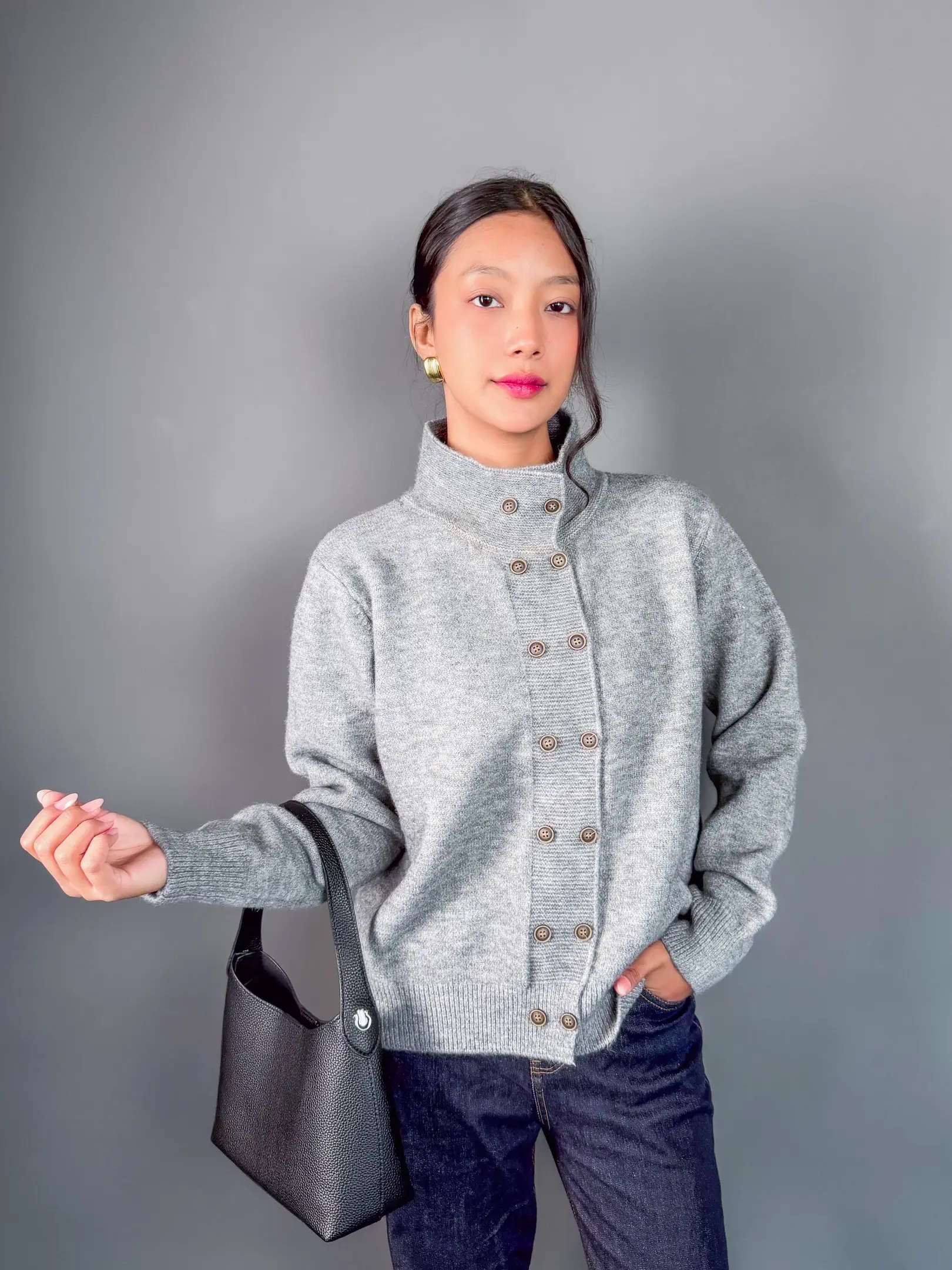 22 ACRYLIC SWEATER