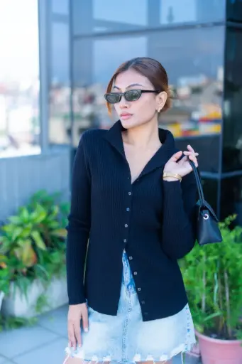 891 SWEATER