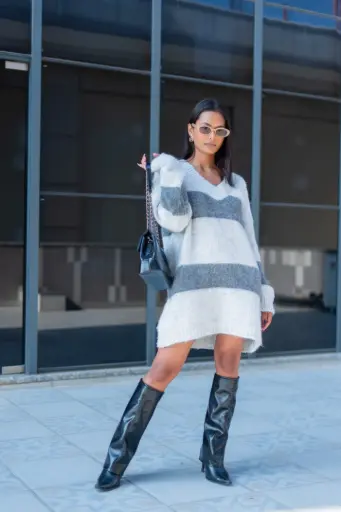117 LADIES SWEATER