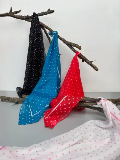 05 SCARF